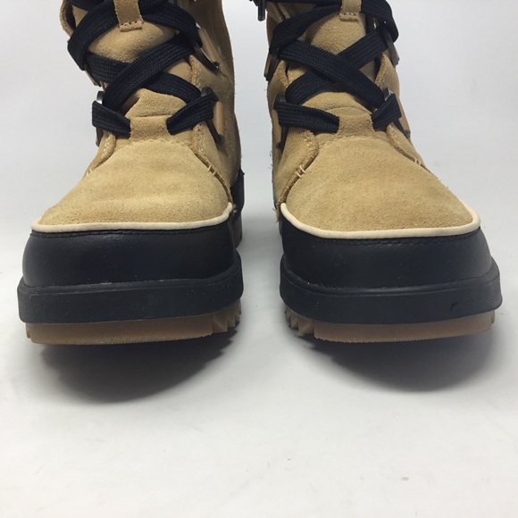 Sorel Women's Tivoli IV Tall Waterproof Insulated Snow Boots in Tan Size 7.5 - Picture 3 of 15